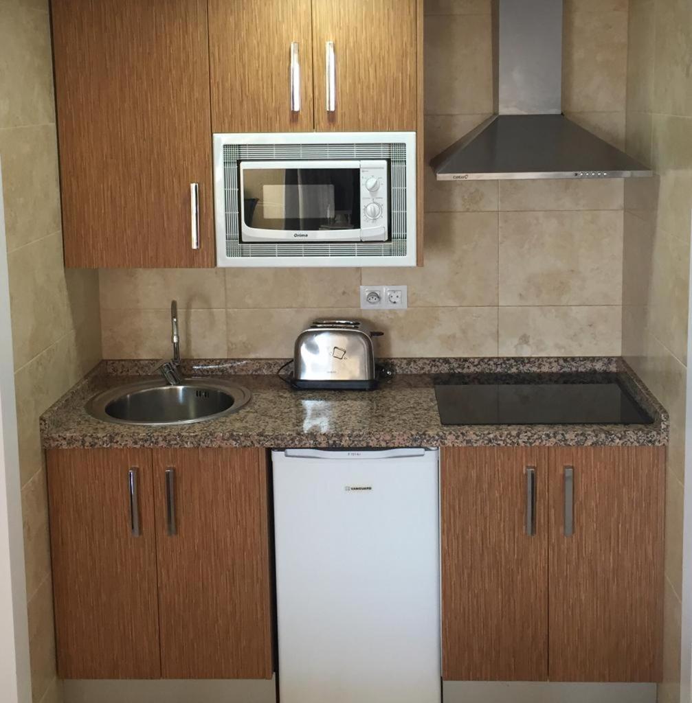 Almuñécar Apartahotel Chinasol Con Parking Y Desayuno מראה חיצוני תמונה