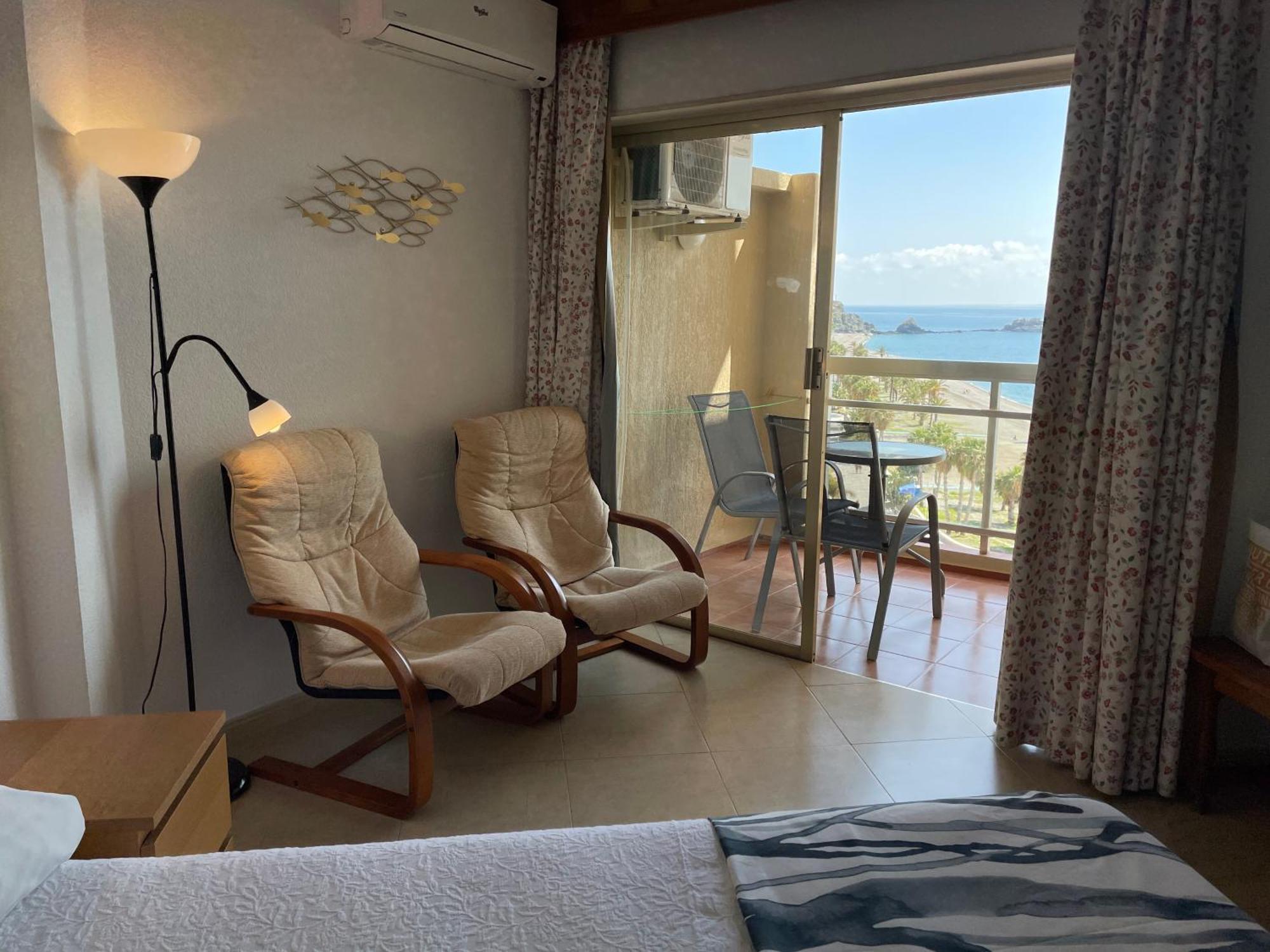 Almuñécar Apartahotel Chinasol Con Parking Y Desayuno מראה חיצוני תמונה